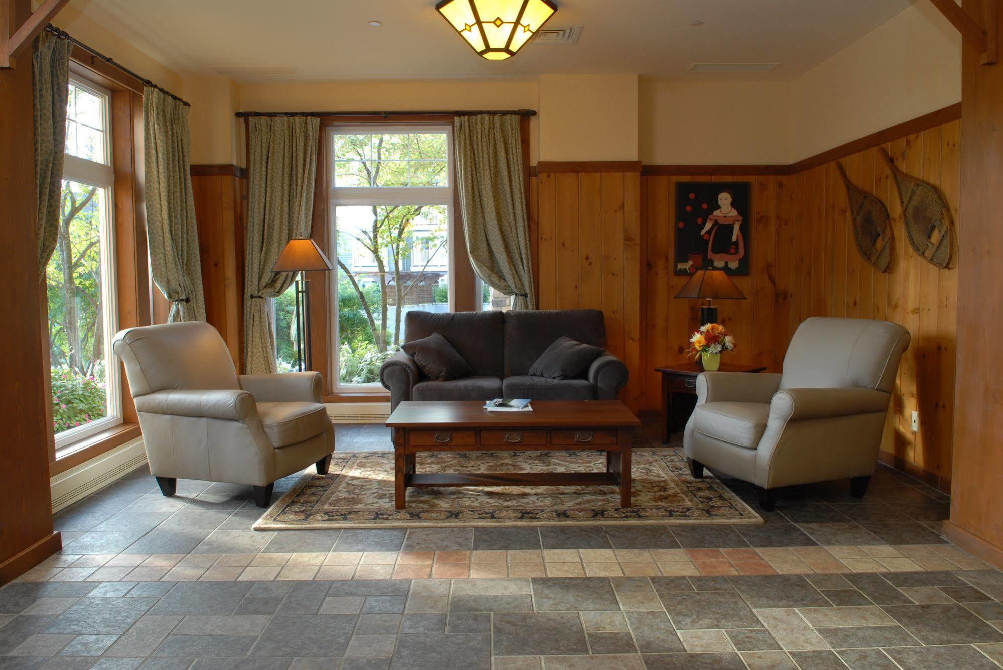 Tour Des Voyageurs Hotell Mont-Tremblant Exteriör bild