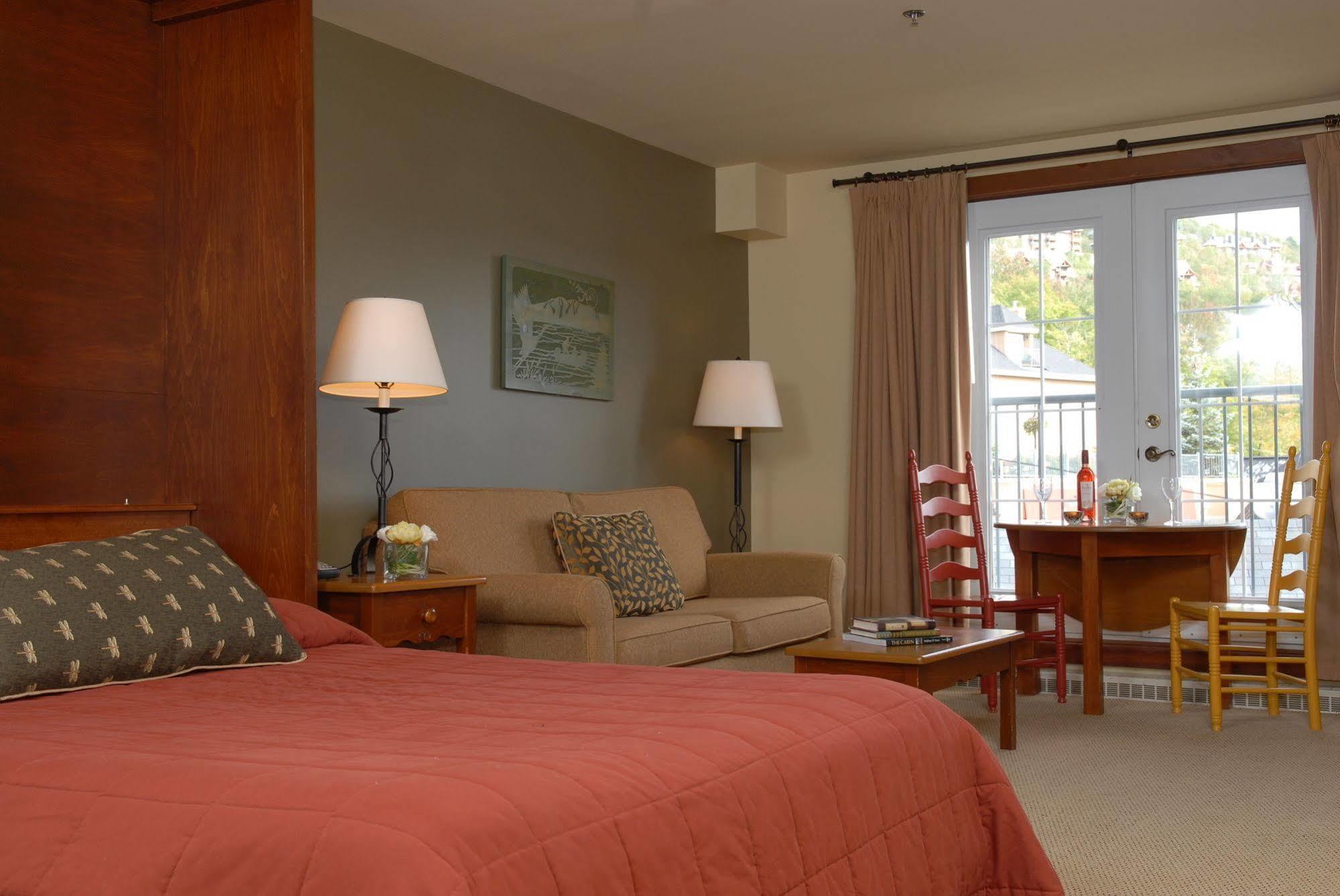 Tour Des Voyageurs Hotell Mont-Tremblant Exteriör bild