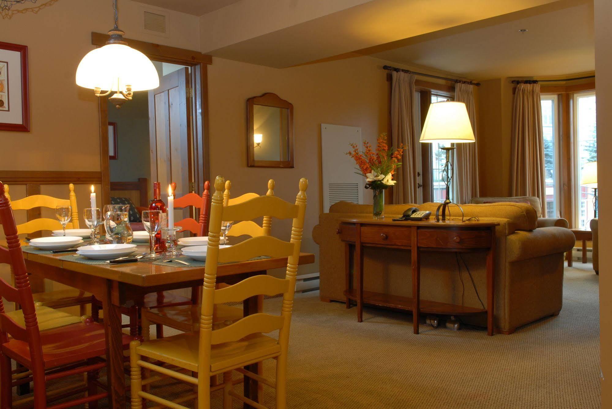 Tour Des Voyageurs Hotell Mont-Tremblant Exteriör bild
